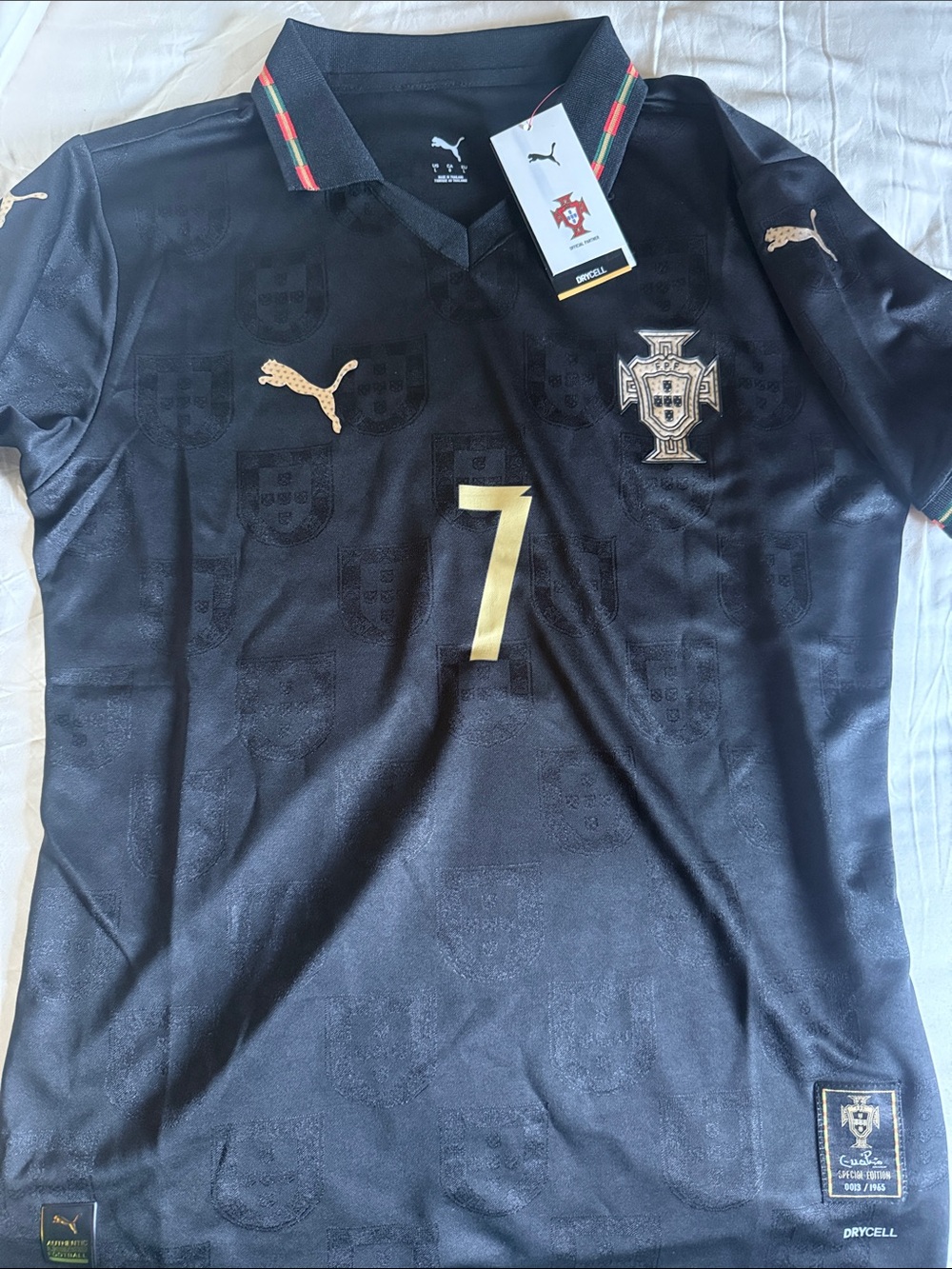 Portugal  Puma Men’s Black and Gold soccer Jersey RONALDO 7